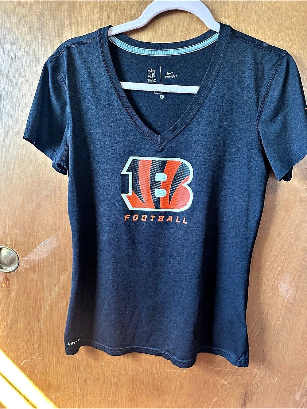 Nike Football Graphic V-Neck Tee Blue